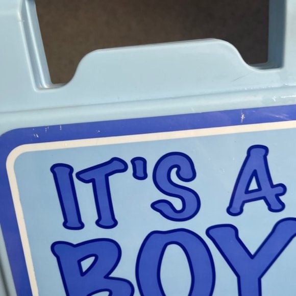 Rubbermaid Little Tikes "It's A Boy" Plastic Stand Up Welcome Sign - Picture 3 of 8